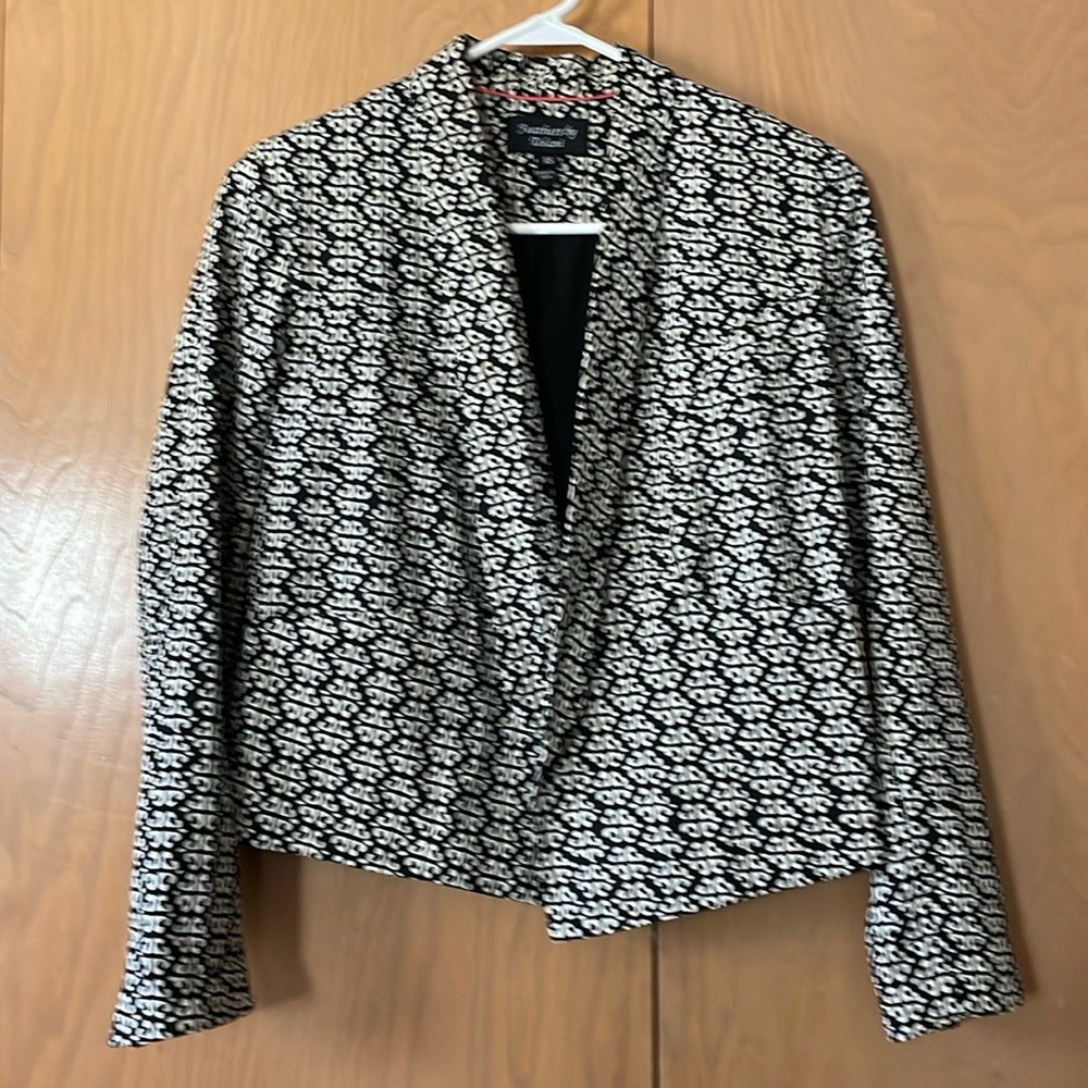 🤍🖤Anthro cropped jacket🖤🤍